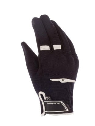 Vízállóság: vízálló membrán

Anyag: textil és bőr, Spandex, marhabőr

Szezon: átmeneti (mid-season)
Külső anyag: poliamid (40%), kecskebőr (27%), poliészter (23%), poliuretán (6%), elasztán (4%)

Hőszabályozás: hőszigetelő bélés (60%)
Kényelmi funkciók: rövid szár, csuklószorító pánt, Sensor System (érintőképernyő kompatibilis)

Védelem: bütyökvédő protektor, megerősített tenyérrész