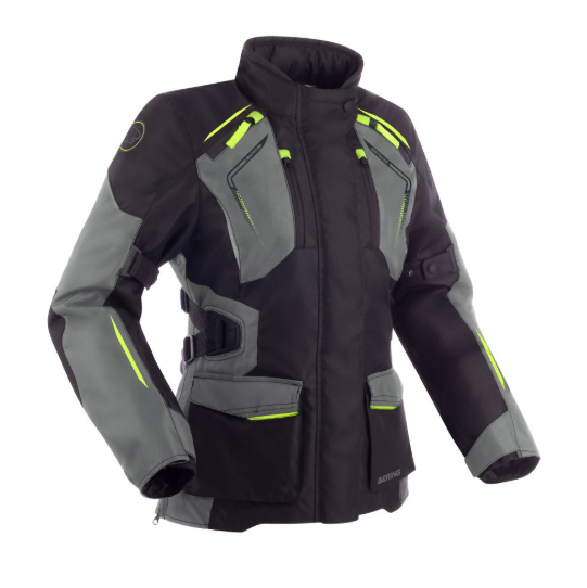 Fibretech 600D és Armex külsőrész.

100%-ig vízálló és lélegző BWTECH Classic vízálló membrán.

Kicipzározható Shelltech Super thermobélés.

Állítható magasságú OMEGA CE könyökprotektor.

OMEGA CE vállprotektor.

Hood space system: elrejthető kapucni.

Hálós nyári bélés.

Karban és derékban szűkíthető.

ADS: Cipzárral szabályozható szellőzők.

Fényvisszaverő betétekkel.

Több külső és belső zsebbel.