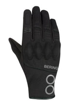 Load image into Gallery viewer, Átmeneti kesztyű.
Spandex, Amara , kecskebőr külsőrész.
Vízálló és lélegző membrán.
Thermo vatta bélés.
Bütyökvédő protektor.
Megerősített tenyérrész.
Sensor System érintőképernyő kompatibilitás.
Csuklónál szűkíthető.
Rövid kialakítás.
Fényvisszaverő betétekkel.
Repreve® 100%-ig újrahasznosított hálós bélés.
Homologizáció: EN 13594: 2015