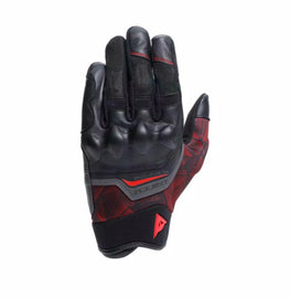 Dainese Smart Touch
Puha betétek
Állítható mandzsettapánt
Rugalmas betétek
Előre ívelt ujjak
Légáteresztő hálós anyag
Bőr tenyérerősítés
Szintetikus velúr tenyér
Fényvisszaverő betétek
Ergonomikus TPU csuklóvédelem
CE - II. kategória - EN 13594/2015 szabvány II. kategória 1. szint szerinti tanúsítvánnyal rendelkező kesztyűk