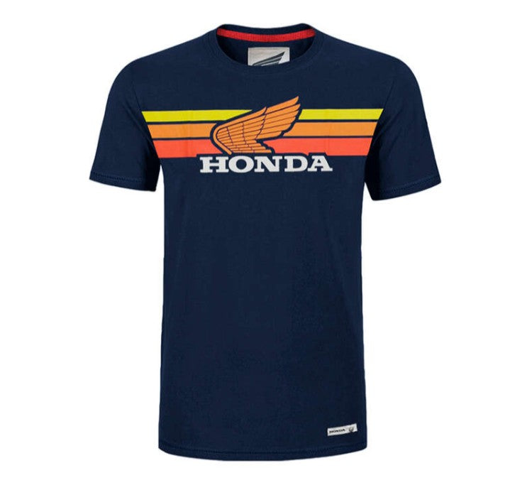 Anyaga: 100% pamut jersey, 200 g/m²
Nyomtatott logo a mellrészen&nbsp;
Halszálkás nyakszegély, halszálkás nyomtatott cimke a nyak belső részén