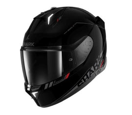 A sisak héjába épített aktív féklámpák.
Háromtengelyű gyorsulásmérőkkel ellátott a féklámpa, melyek kábelek és bluetooth kapcsolat nélkül működnek.
A beépített gyorsulásmérő fékezés, nagyobb lassulás esetén aktiválja a hátul található LED-eket, amik ekkor pirosan villogni kezdenek.
Lexan thermoplaszt héj.
Torzítás mentes speciálisan kialakított 1-es optikai osztályú karcmentes víztiszta plexi.
Pinlock 70 páramentesítő betét jár a sisakhoz.
UV380 szűrős, páramentes beépített napszemüveg.
ECE 22/06 szabvány.
