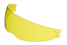 Load image into Gallery viewer, Eredeti SHOEI alkatrész a kompatibilis SHOEI bukósisakokhoz
High Definition Yellow (HD Yellow) színezés – javítja a kontrasztot és a látási komfortot gyenge fényviszonyok között
Fröccsöntött polikarbonát kialakítás a kiváló optikai minőségért
100%-os UV-védelem a káros napsugarak ellen
Karcálló bevonat a hosszabb élettartam érdekében
Egyszerűen cserélhető a gyári belső napszemüveg helyére
Torzításmentes látómező a biztonságos motorozásért
Kiváló választás borult időben, alkonyatkor vagy változó fényviszonyo