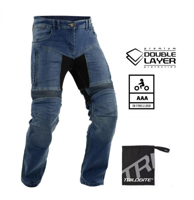 A Trilobite legújabb AAA minősítésű protektoros motoros farmernadrágja.
A kényelem és a biztonság szempontjait ötvözték a motorosok kedvenc farmernadrágjában
EN 17092-2:2020 szabvány szerint, CE AAA minősítésű nadrág.
Állítható magasságú Trilobite CE LEVEL 2 térdprotektor.
Trilobite CE LEVEL 2 csípőprotektor.

Comb szellőzőzsebek.
Légáteresztő lépésbetét.
2 első zseb, 2 hátsó zseb, 1 érmezseb.
Stretch panelek 3 helyen: térd felett, deréknál, lépésbetétnél.
Hátul megemelt derékrész.
Elöl dupla bújtatók.

Víz